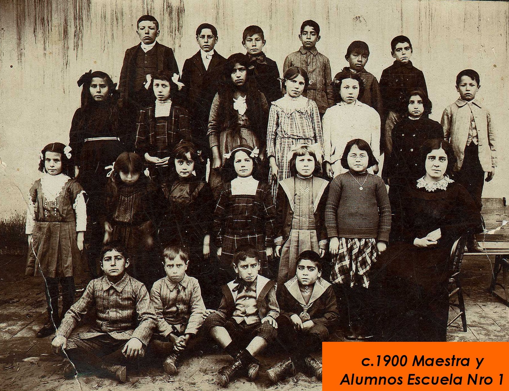 ESCUELA 1 CARHUE