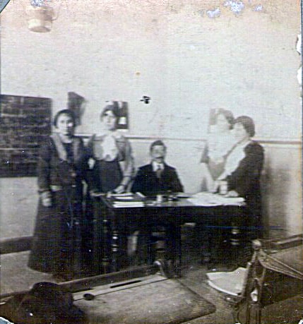 ESCUELA 1 CARHUE