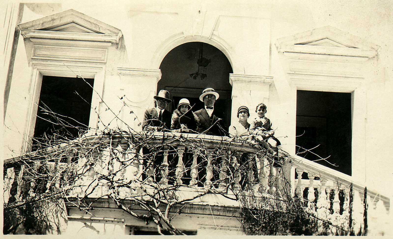 PALACIO DE GALLO LEVALLE CARHUE 