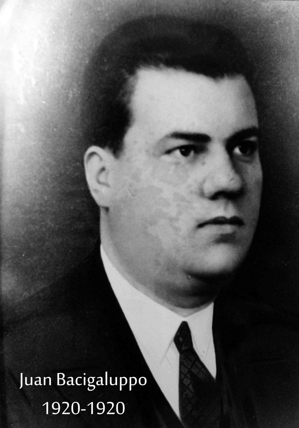 JUAN BACIGALUPO