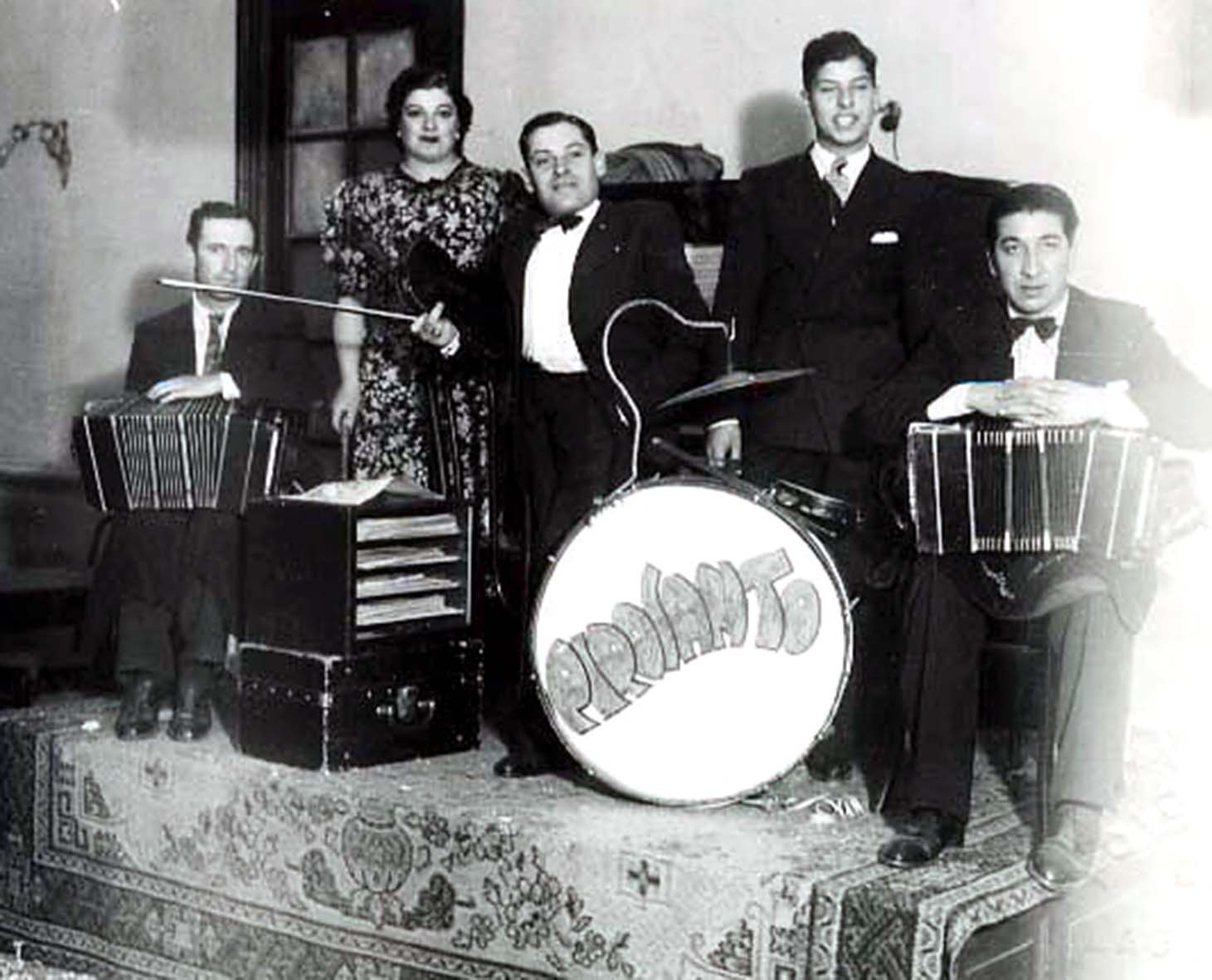ORQUESTA PIROSANTO