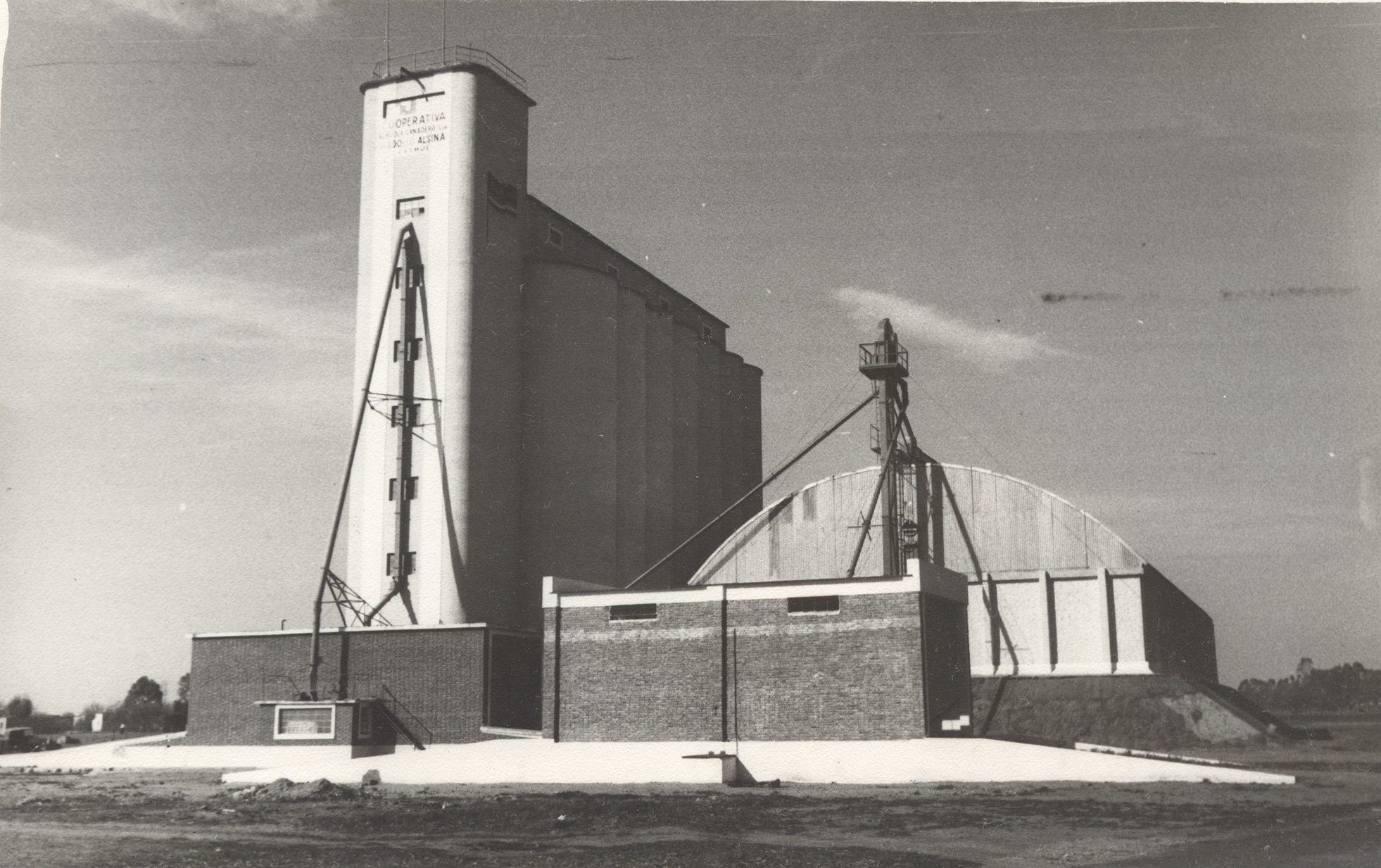 COOPERATIVA AGRICOLA GANADERA ADOLFO ALSINA CARHUE SILOS