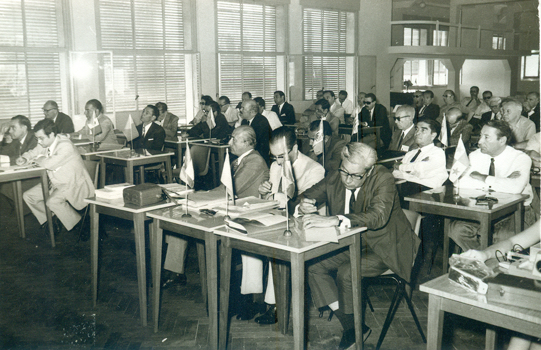 bedacarratz congreso latino Termalismo Carhue 1969