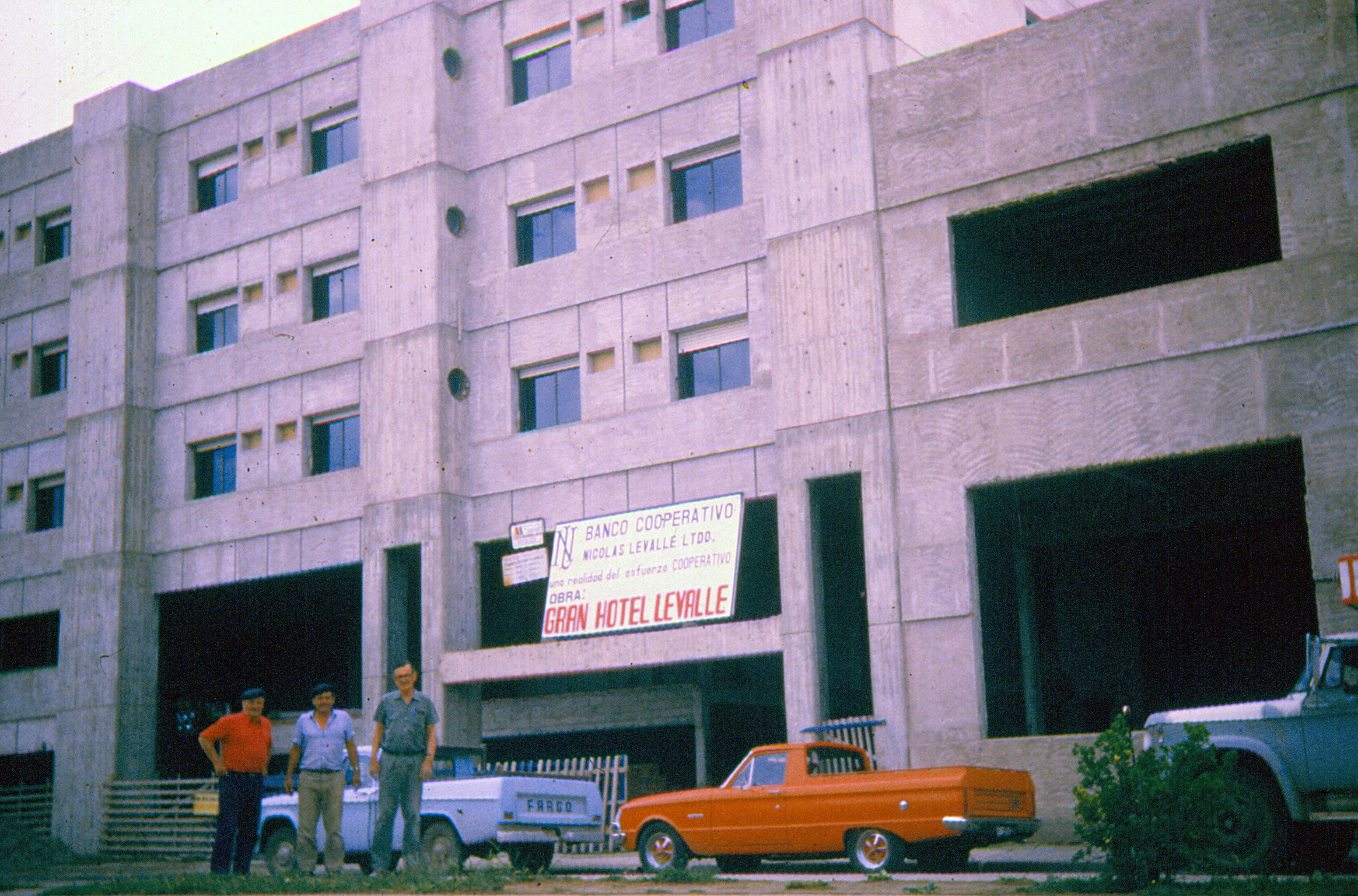 Banco Cooperativo Nicolas Levalle carhue hotel 