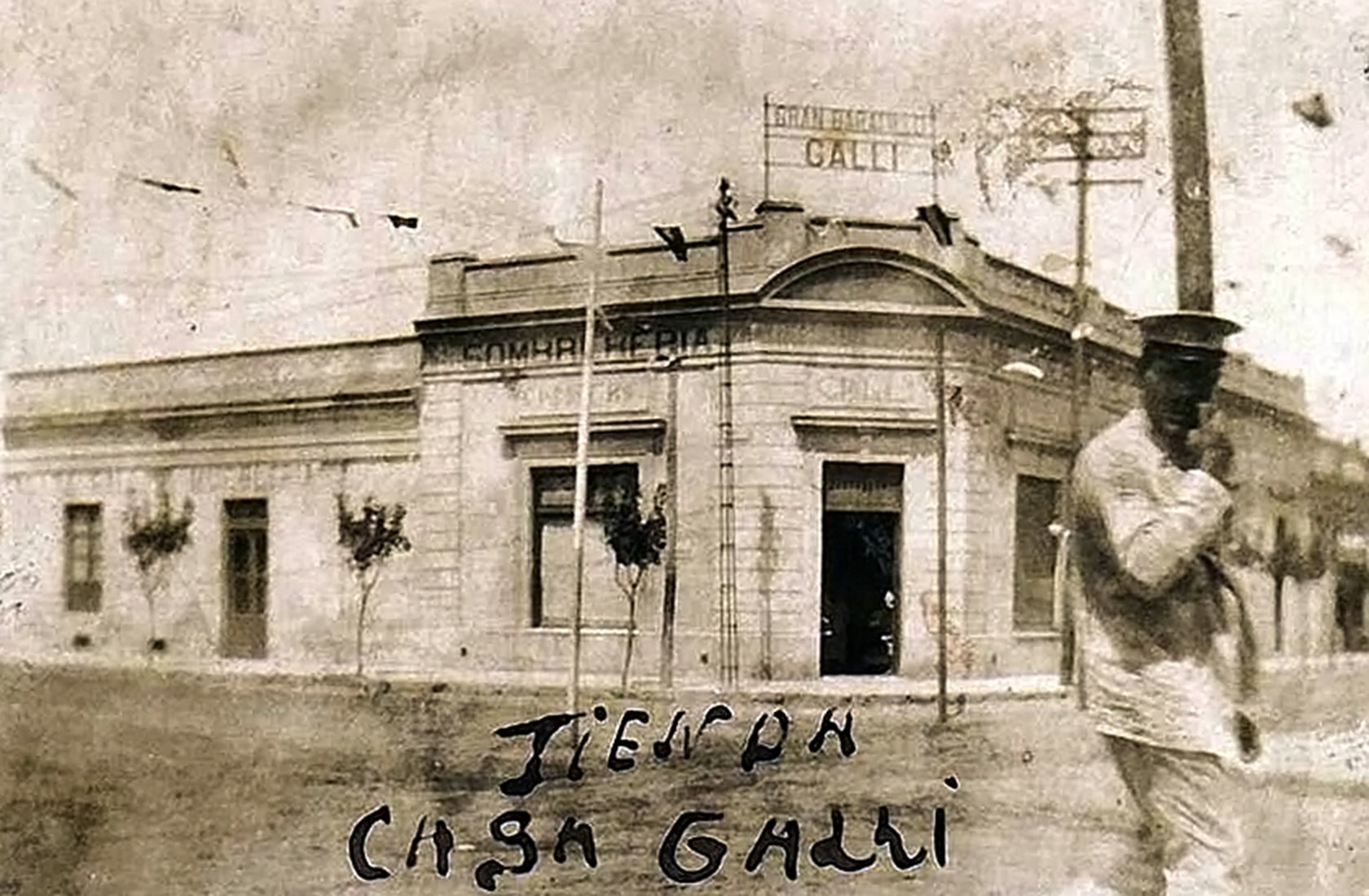 CASA GALLI CARHUE TIENDA 