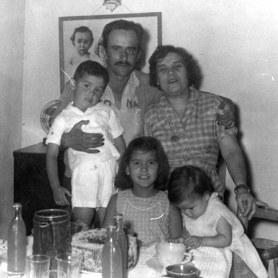 Familia Gómez Fernández Pirosanto RODOLFO GOMEZ PICHON ESCULTOR ARTISTA CARHUE