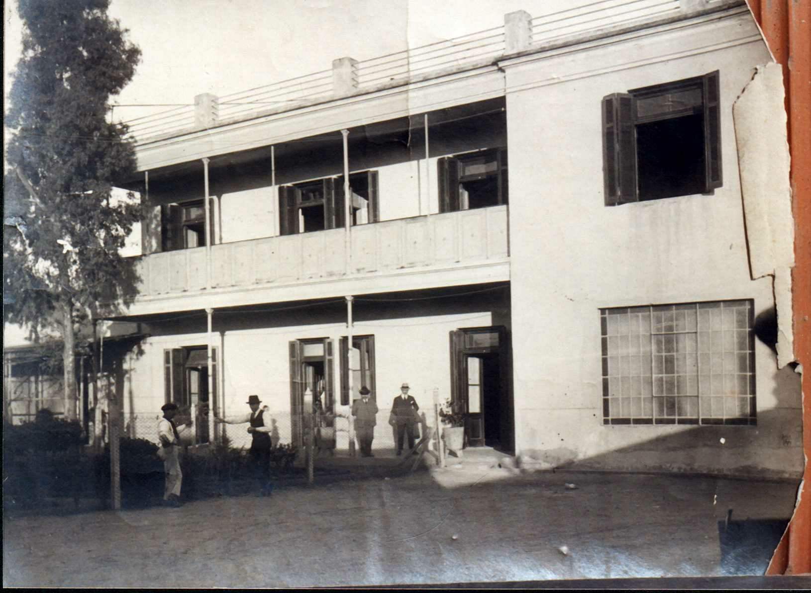 GLORIA HOTEL CARHUE ENRICO GARIBALDI