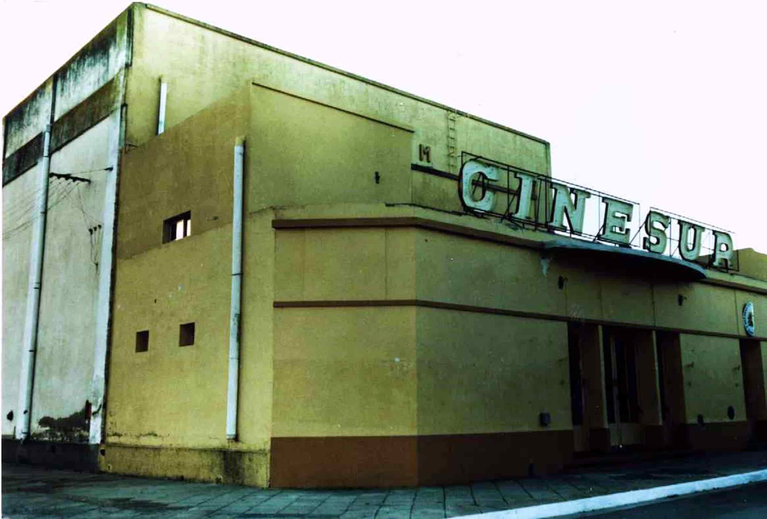 2001. Cine Sur Cine Sur carhue