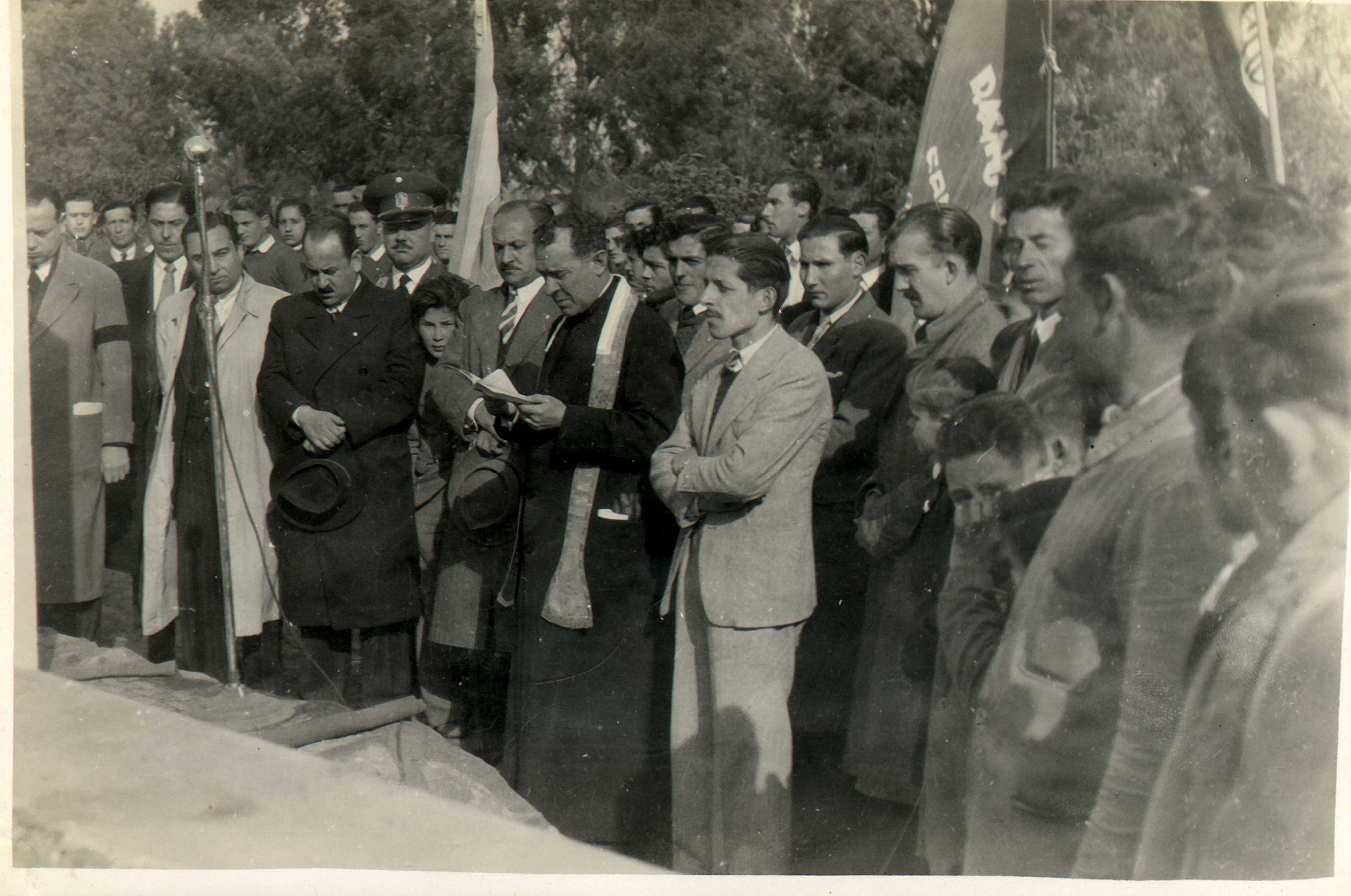 presbitero Amadeo Alvarez carhue cura