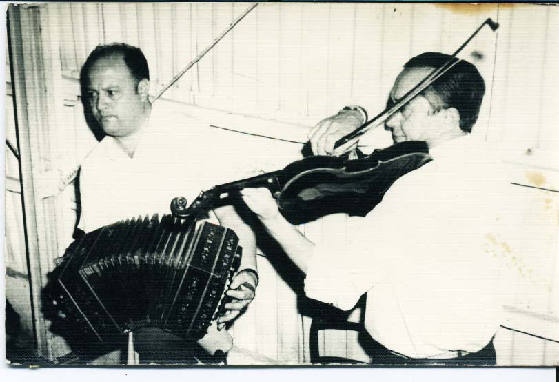 BABI FARIAS  ANDRES EBERWEIN