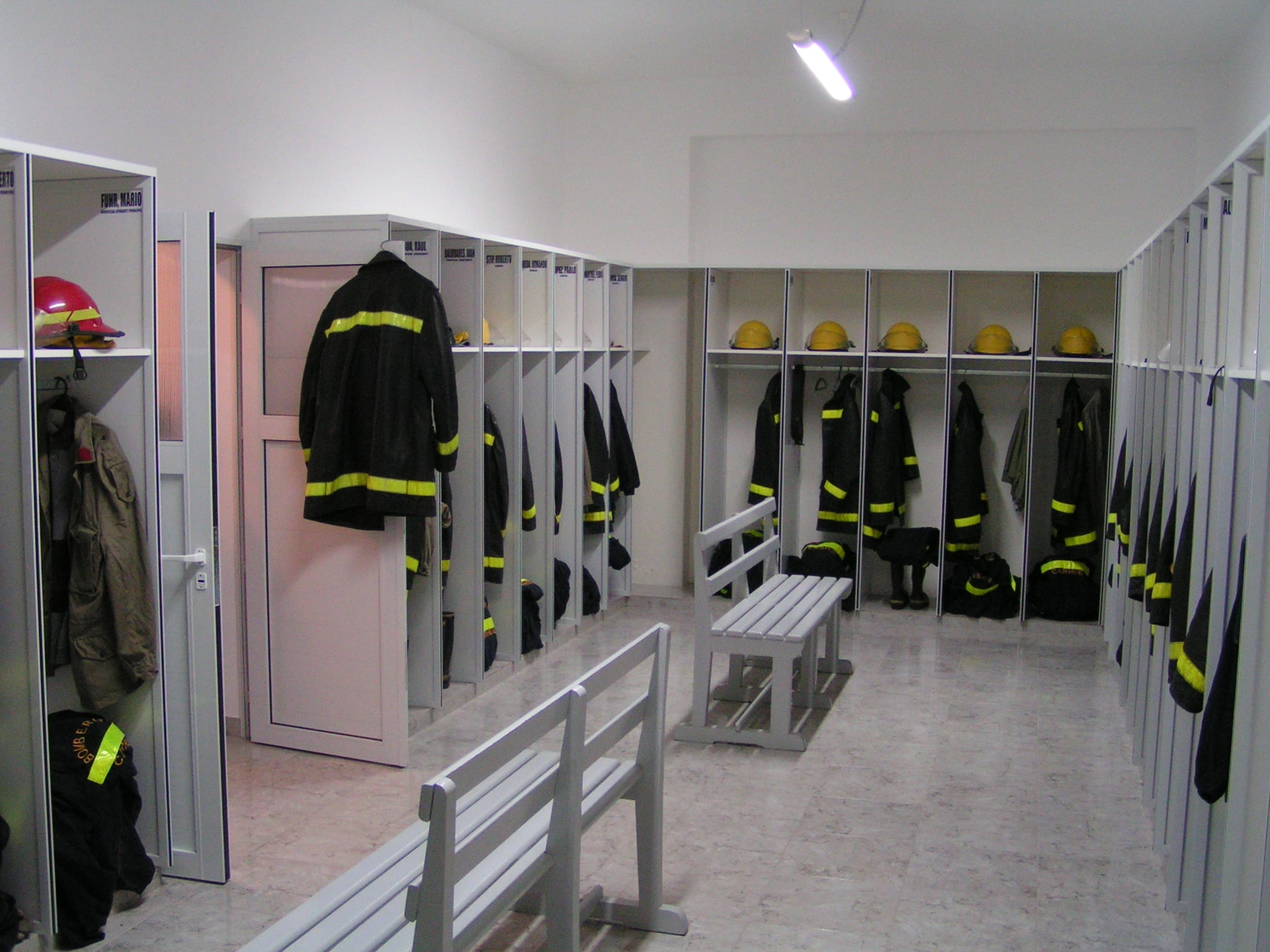 CUARTEL DE BOMBEROS CARHUE 2006