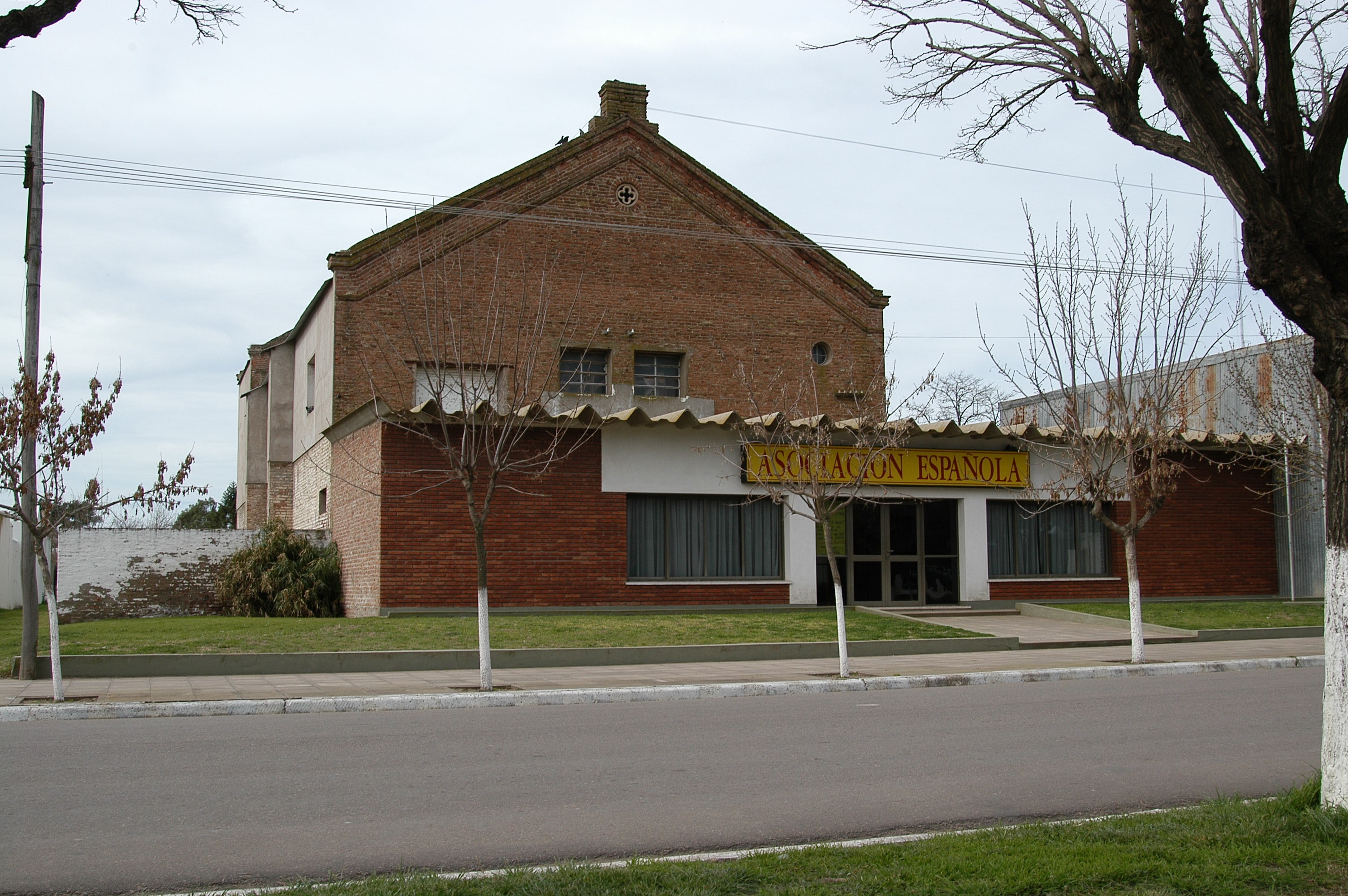 cine teatro sociedad española villa maza adolfo alsina