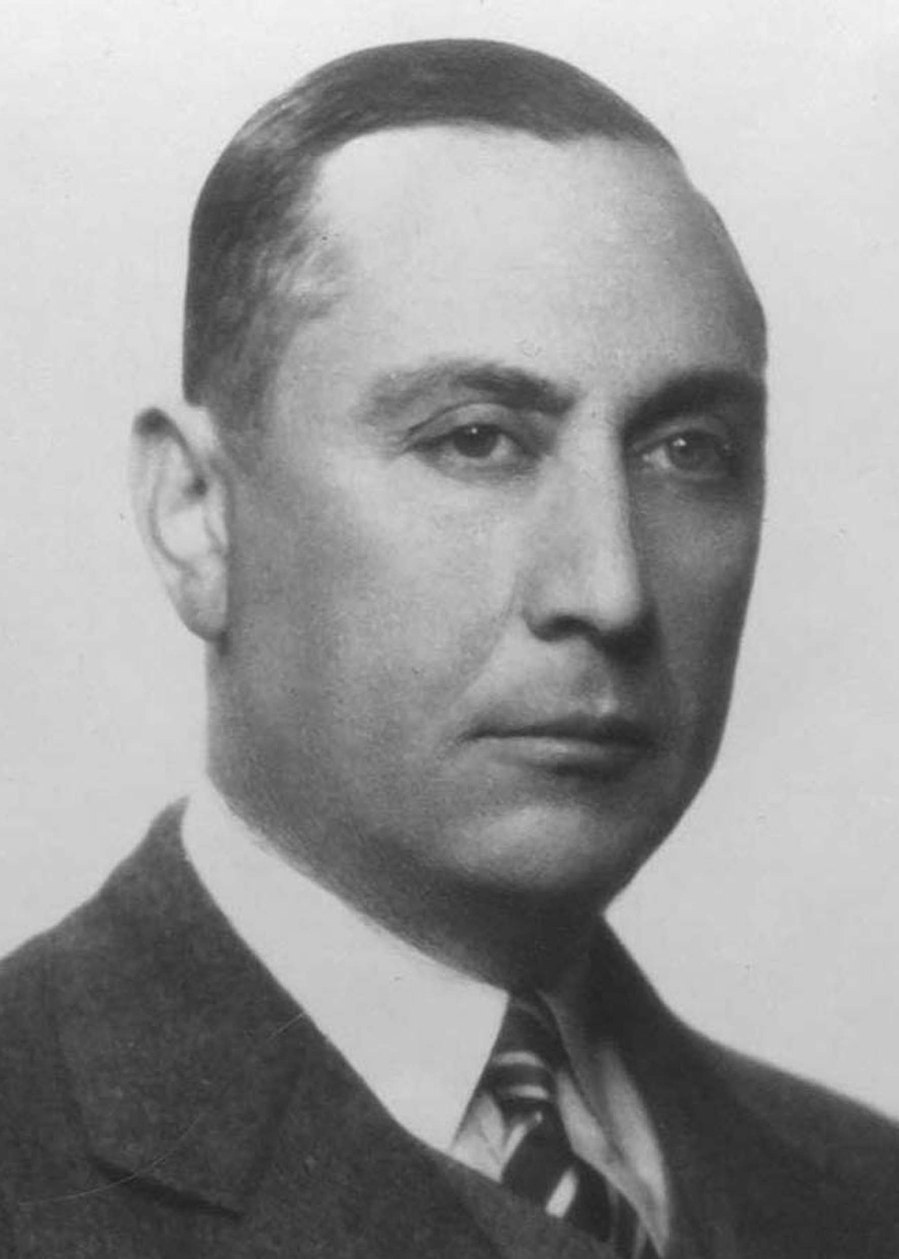 Victor Mansueto De la Fuente