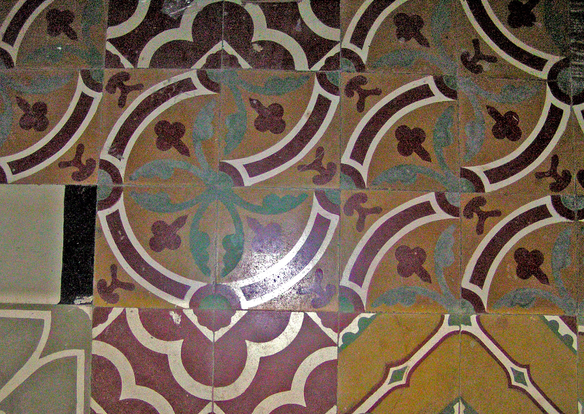 LA INDUSTRIAL MOSAICOS CARHUE SICA