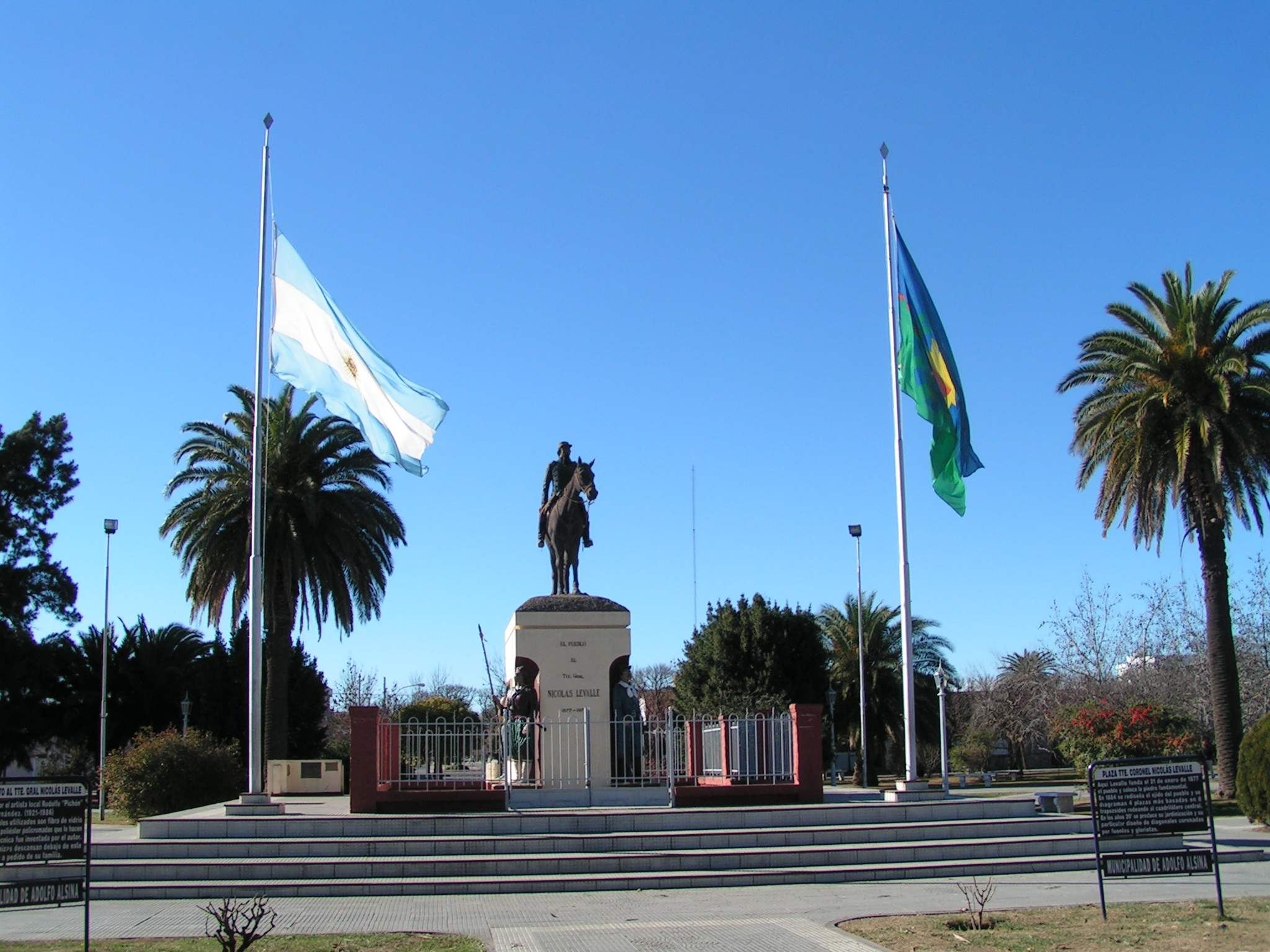 2006. monumento levalle carhue