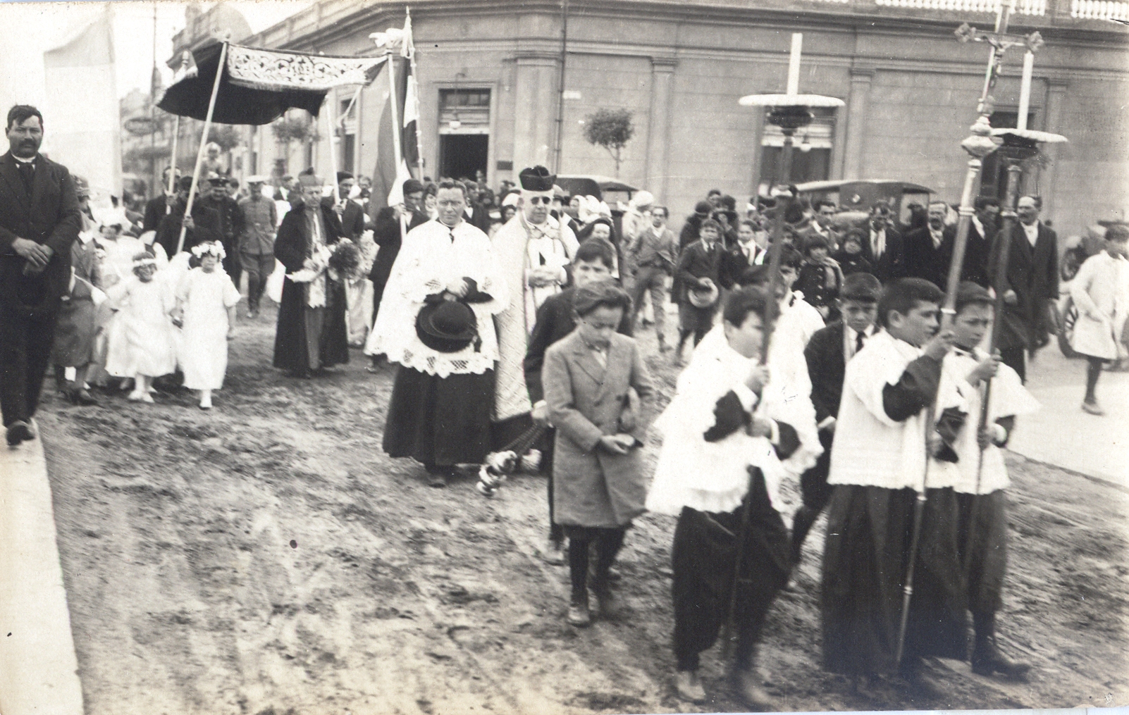 Monseñor copello carhue desamparados procesión