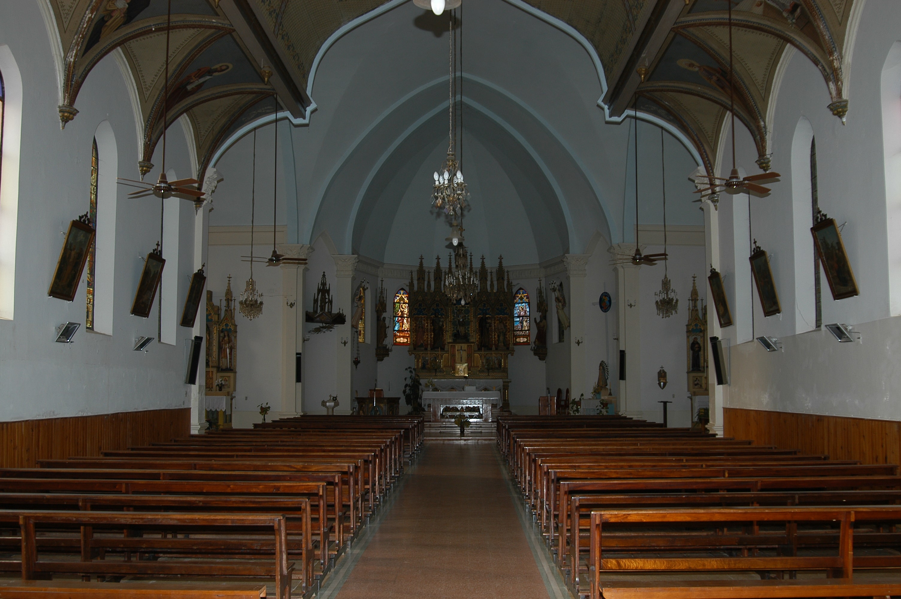 IGLESIA SAN MIGUEL ARCANGEL ADOLFO ALSINA VOLGA ALEMANES