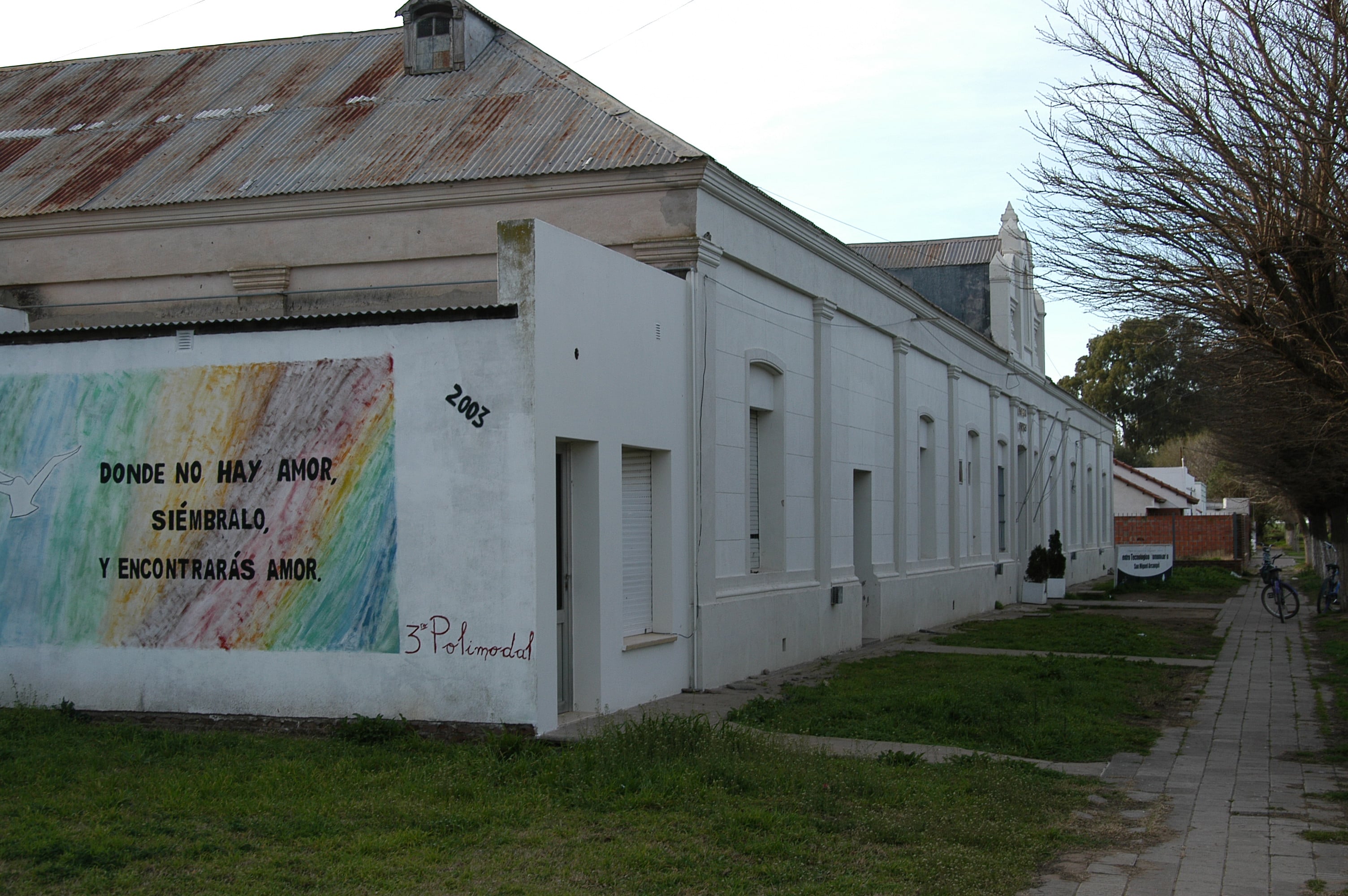 IGLESIA SAN MIGUEL ARCANGEL ADOLFO ALSINA VOLGA ALEMANES