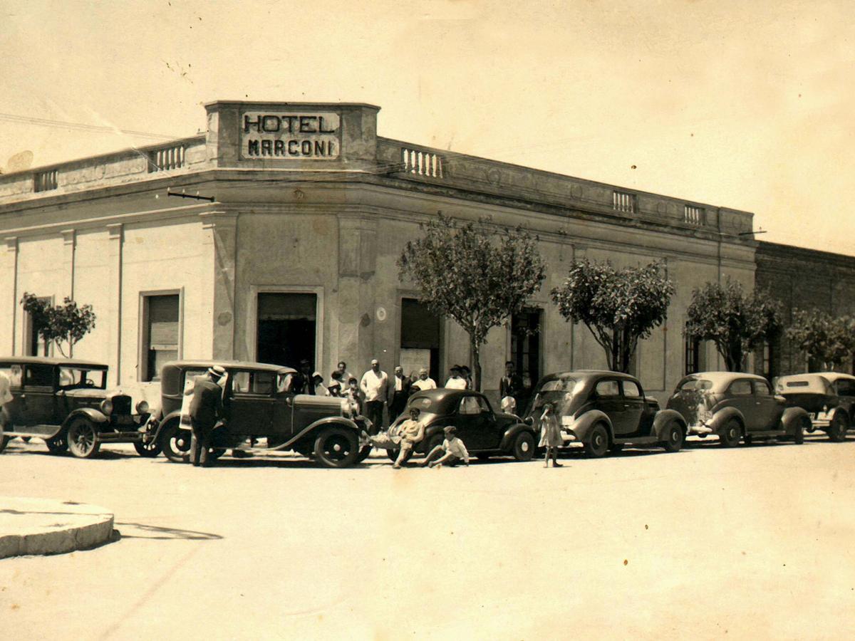 MARCONI HOTEL CARHUE CAPOZZI MIGUEL